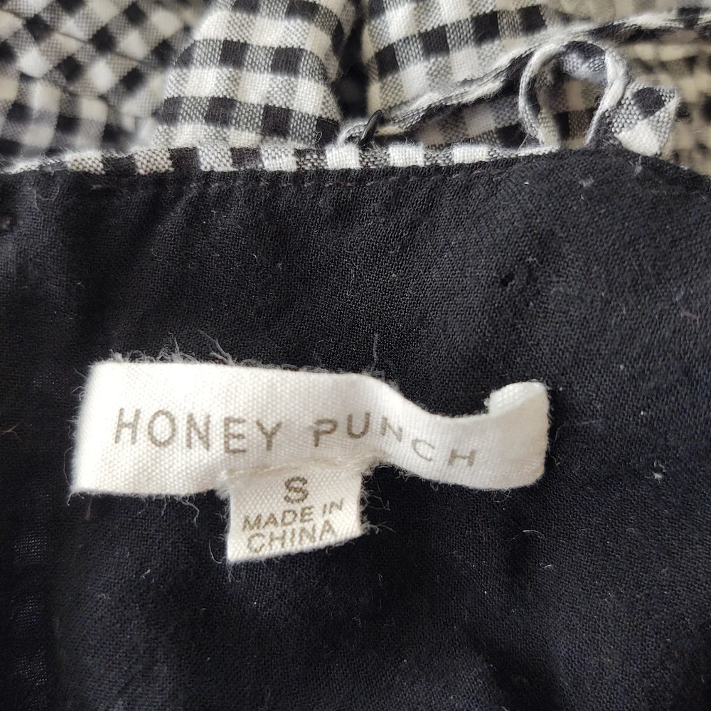 Honey Punch Gingham Romper Black & White Cami Ruffle Hem Size Small - Picture 8 of 12